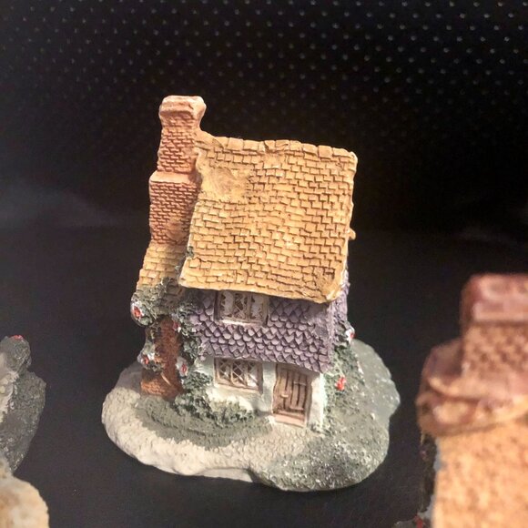 Lot 4 Miniature Thatched Roof Cottage Houses Fairy Garden Village Resin Decor - Picture 4 of 8